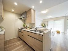 【東京都/稲城市東長沼】プラウドシティ南山 A棟 キッチン