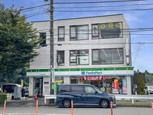【東京都/稲城市東長沼】プラウドシティ南山 B棟 ファミリーマート京王稲城駅前店（現地より約470m）：