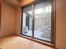 【東京都/調布市国領町】ヒルズ・グランウェイヴ調布国領 縁側：約6畳和室