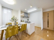 【東京都/稲城市矢野口】ダイアパレス京王よみうりランド リビング