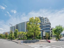 【東京都/稲城市東長沼】プラウドシティ南山 B棟 外観