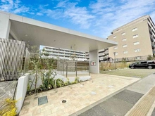 【東京都/稲城市東長沼】プラウドシティ南山 B棟  サザンヒルズこども園（現地より約90m）