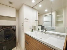 【東京都/稲城市東長沼】プラウドシティ南山 A棟 洗面所