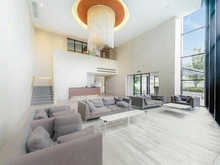 【東京都/稲城市東長沼】プラウドシティ南山 A棟 ロビー