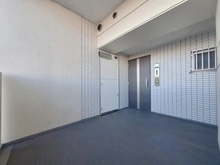 【埼玉県/八潮市大字伊勢野】ブライトップガーデン ポーチ