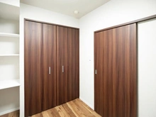 【神奈川県/横浜市神奈川区三ツ沢西町】日神デュオステージ三ツ沢公園 サービスルーム（納戸）