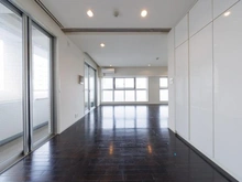 【東京都/渋谷区恵比寿南】オーベル代官山DE 洋室：※リビングと洋室間の引戸は引き渡しまでに売主にて設置予定