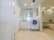 【東京都/渋谷区恵比寿南】オーベル代官山DE 洗面室：※家具・調度品は販売価格に含まれておりません