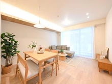 【東京都/世田谷区深沢】エクレールガーデン深沢 リビング・ダイニング