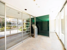 【東京都/世田谷区上野毛】グランスイート二子玉川スタイルフォート エントランス