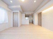 【東京都/世田谷区上野毛】グランスイート二子玉川スタイルフォート リビング・ダイニング