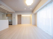 【東京都/世田谷区上野毛】グランスイート二子玉川スタイルフォート リビング・ダイニング