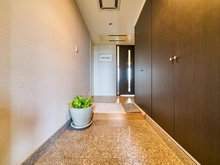 【東京都/世田谷区深沢】深沢ハウス K棟 玄関