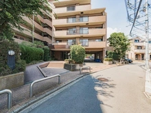 【東京都/足立区伊興】竹の塚パーク・ホームズ アプローチ