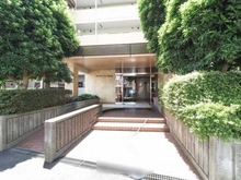 【東京都/東村山市富士見町】シャルマンコーポ東村山 エントランス
