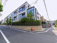【東京都/渋谷区元代々木町】プラウド元代々木町 前面道路