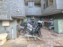 【東京都/世田谷区深沢】クレッセント駒沢公園パークサイド 駐輪場