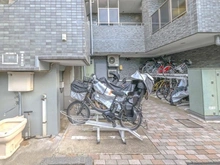 【東京都/世田谷区深沢】クレッセント駒沢公園パークサイド 駐輪場