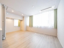 【東京都/千代田区内神田】クラッシィハウス大手町ザ・スイート リビング・ダイニング:奥:洋室