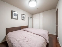 【東京都/世田谷区千歳台】パークハウスフォレストリエ 洋室：主寝室、約7帖