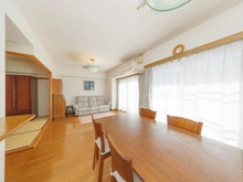 【東京都/世田谷区深沢】フォーリア駒沢公園パークサイド リビング・ダイニング