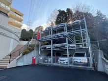 【神奈川県/川崎市麻生区上麻生】ヴェレーナ新百合ヶ丘 駐車場