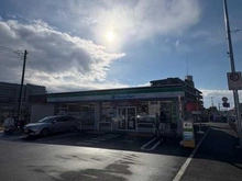 【神奈川県/川崎市麻生区上麻生】ヴェレーナ新百合ヶ丘  ファミリーマート川崎麻生片平店（現地より約625m）