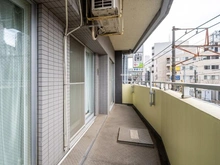 【神奈川県/川崎市多摩区登戸新町】ドメス登戸弐番館 バルコニー