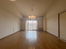 【東京都/多摩市落合】エステート落合 17号棟 リビング・ダイニング：約13帖
※家具調度品は価格に含まれません