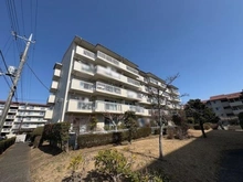 【東京都/多摩市落合】エステート落合 17号棟 外観