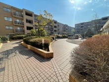 【神奈川県/川崎市多摩区生田】ルピナス生田 敷地内