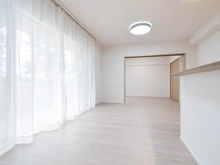 【神奈川県/川崎市麻生区百合丘】フェアロージュ新百合ヶ丘アーク・ステージ LDK：約14.5帖
床暖房付き