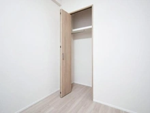 【神奈川県/川崎市麻生区百合丘】フェアロージュ新百合ヶ丘アーク・ステージ 洋室：約5.6帖