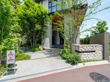 【神奈川県/川崎市多摩区登戸】プラウド向ヶ丘遊園 アプローチ