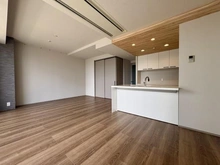 【神奈川県/横浜市西区みなとみらい】みなとみらいミッドスクエア　ザ・タワーレジデンス LDK：13.5帖