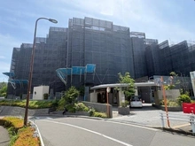 【東京都/多摩市永山】ザ・パークハウス多摩ニュータウン永山 外観：大規模修繕工事中