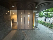【神奈川県/横浜市青葉区新石川】ローズウッドたまプラーザ エントランス