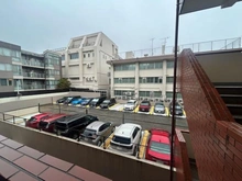 【神奈川県/横浜市青葉区新石川】ローズウッドたまプラーザ 駐車場