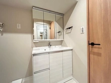 【神奈川県/川崎市麻生区白山】新ゆりグリーンタウン　ポプラ街区 2号棟 洗面所