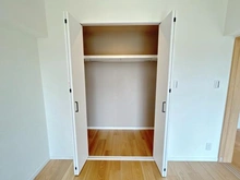 【神奈川県/川崎市麻生区白山】新ゆりグリーンタウン　ポプラ街区 2号棟 洋室