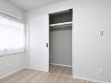 【神奈川県/川崎市多摩区東三田】生田住宅 1号棟 洋室