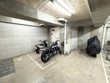 【神奈川県/川崎市多摩区登戸】ドメスセレーナ向ヶ丘遊園 バイク置場