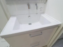 【神奈川県/横浜市青葉区青葉台】菱興青葉台第2マンション A棟 洗面室：洗面ボール