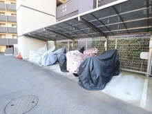 【神奈川県/川崎市高津区北見方】パークスクエア二子多摩川 バイク置き場