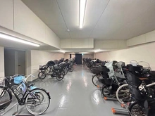 【神奈川県/川崎市多摩区生田】クレストフォルム生田グランヒルズ 駐輪場