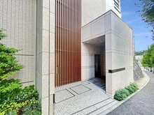 【神奈川県/川崎市麻生区上麻生】プレミスト上麻生 エントランス