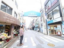 【神奈川県/横浜市港北区箕輪町】プラウドシティ日吉レジデンスII 浜銀通り（現地より約840m）