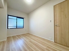 【神奈川県/横浜市港北区新吉田東】クリオ綱島十番館 洋室