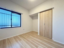 【神奈川県/横浜市港北区新吉田東】クリオ綱島十番館 洋室