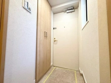 【神奈川県/横浜市港北区新吉田東】クリオ綱島十番館 玄関